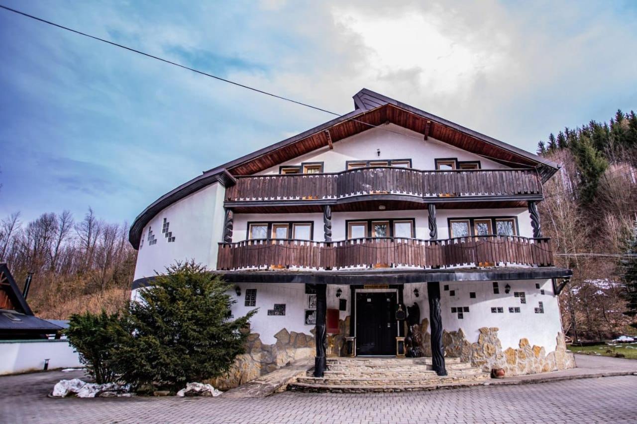 苏恰维塔 Casa Octavian酒店 外观 照片